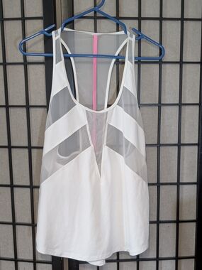 Lululemon Size M Tank